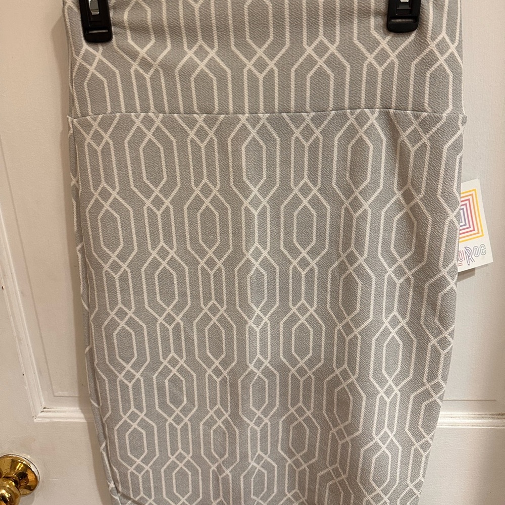LuLaRoe Gray Geometric Pencil Skirt
